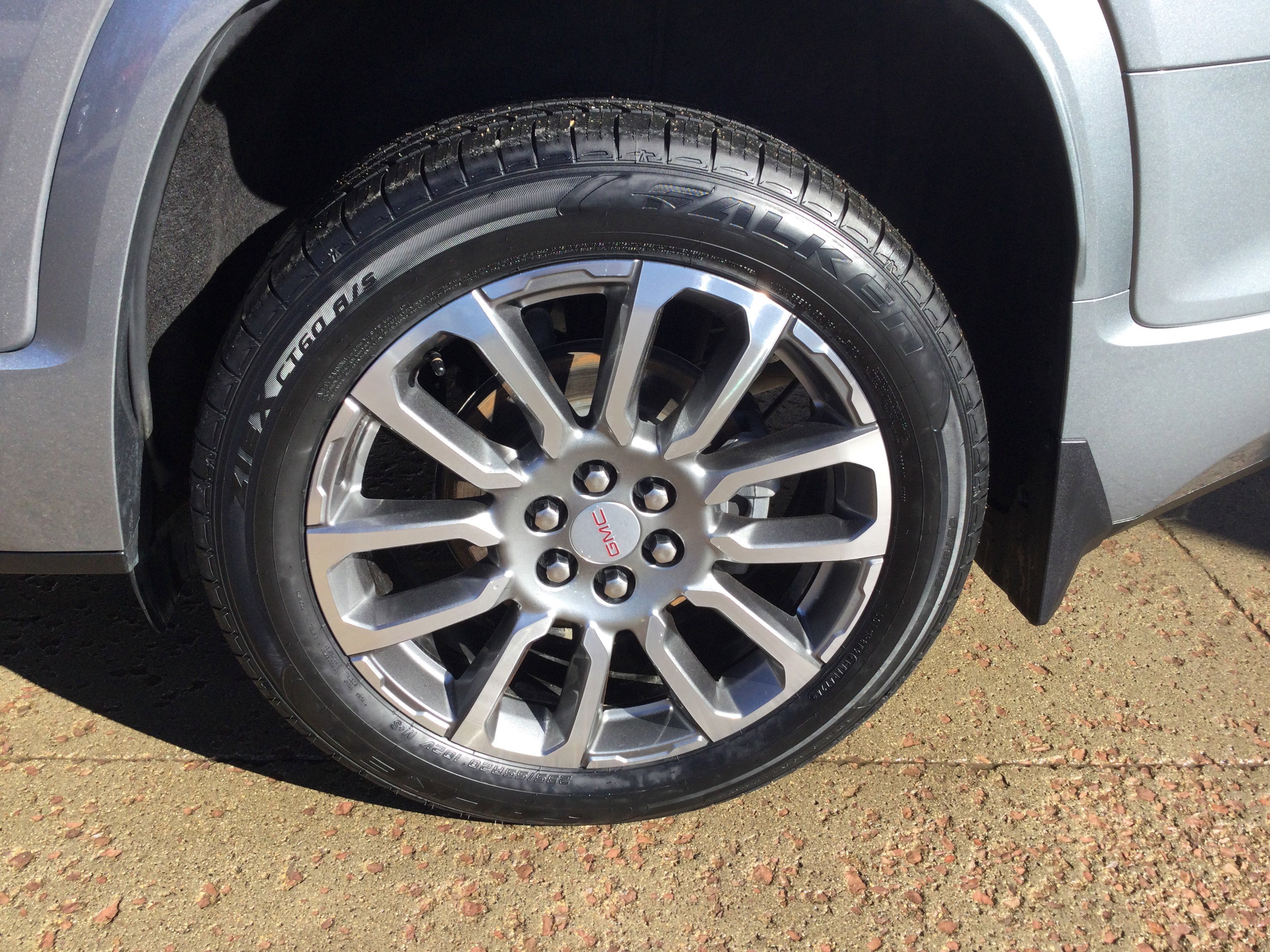 Used 2023 GMC Acadia Denali w/ Denali Ultimate Package image 6