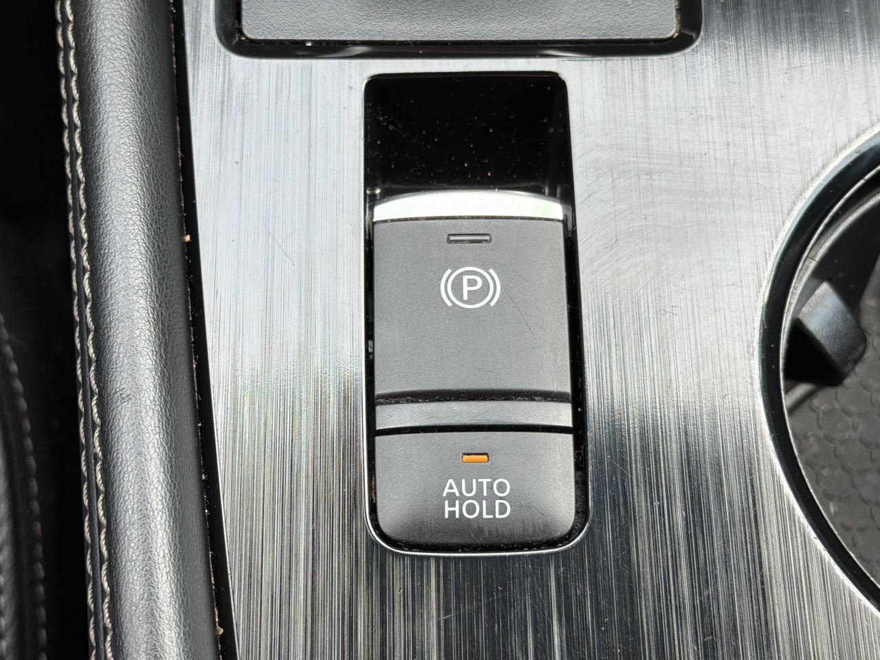 Used 2024 Nissan Rogue Platinum FWD image 7