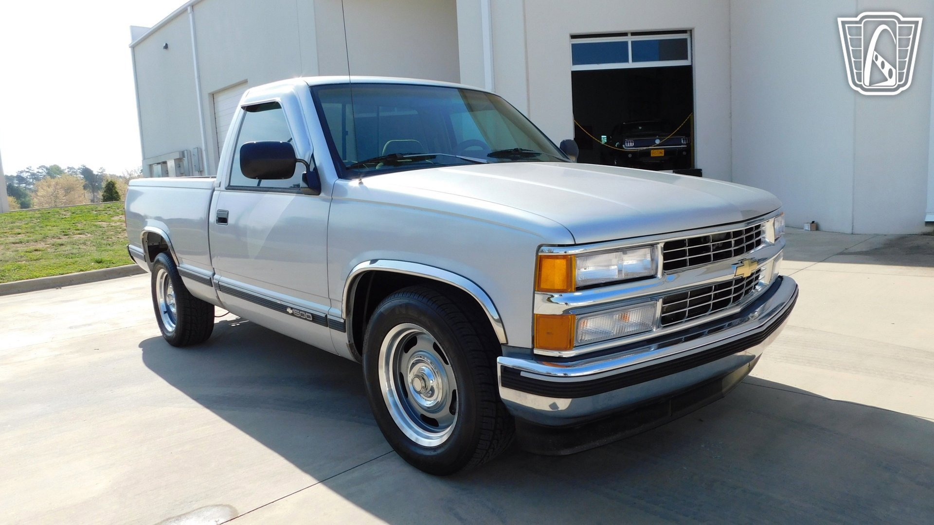 Used 1993 Chevrolet Silverado 1500 2WD Regular Cab image 36