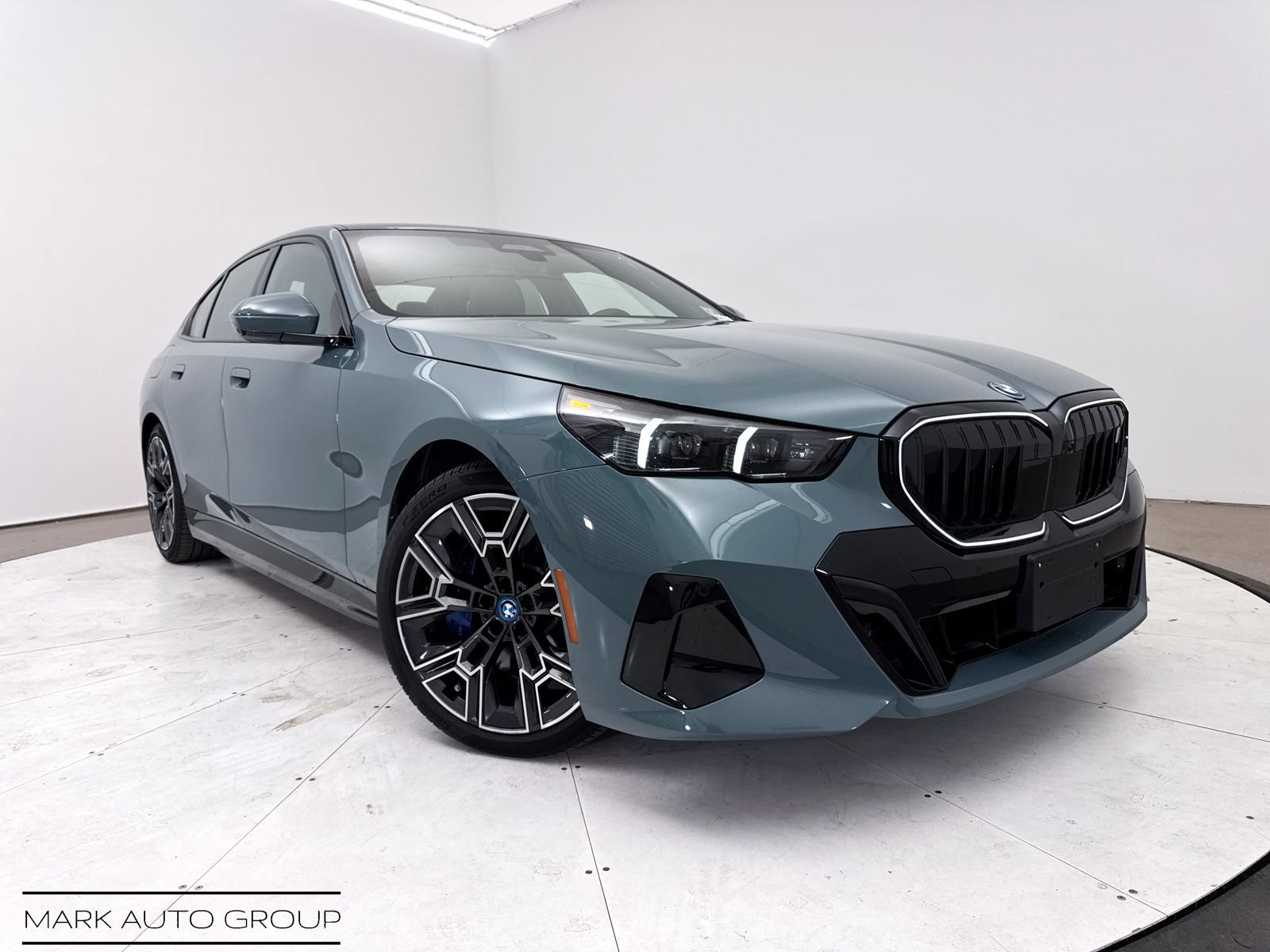 Used 2025 BMW i5 xDrive40