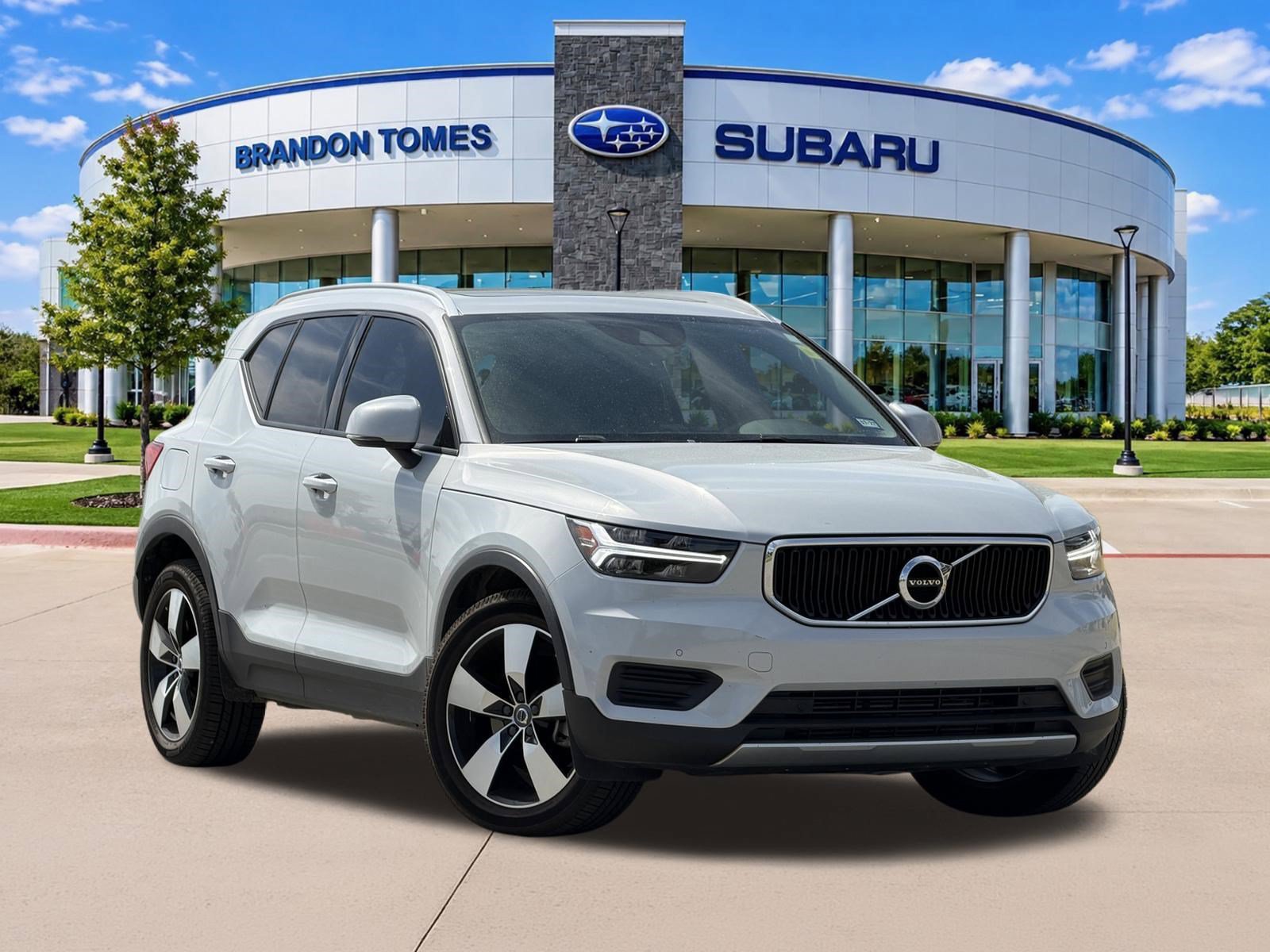 Used 2020 Volvo XC40 T5 Momentum w/ Protection Package Premier