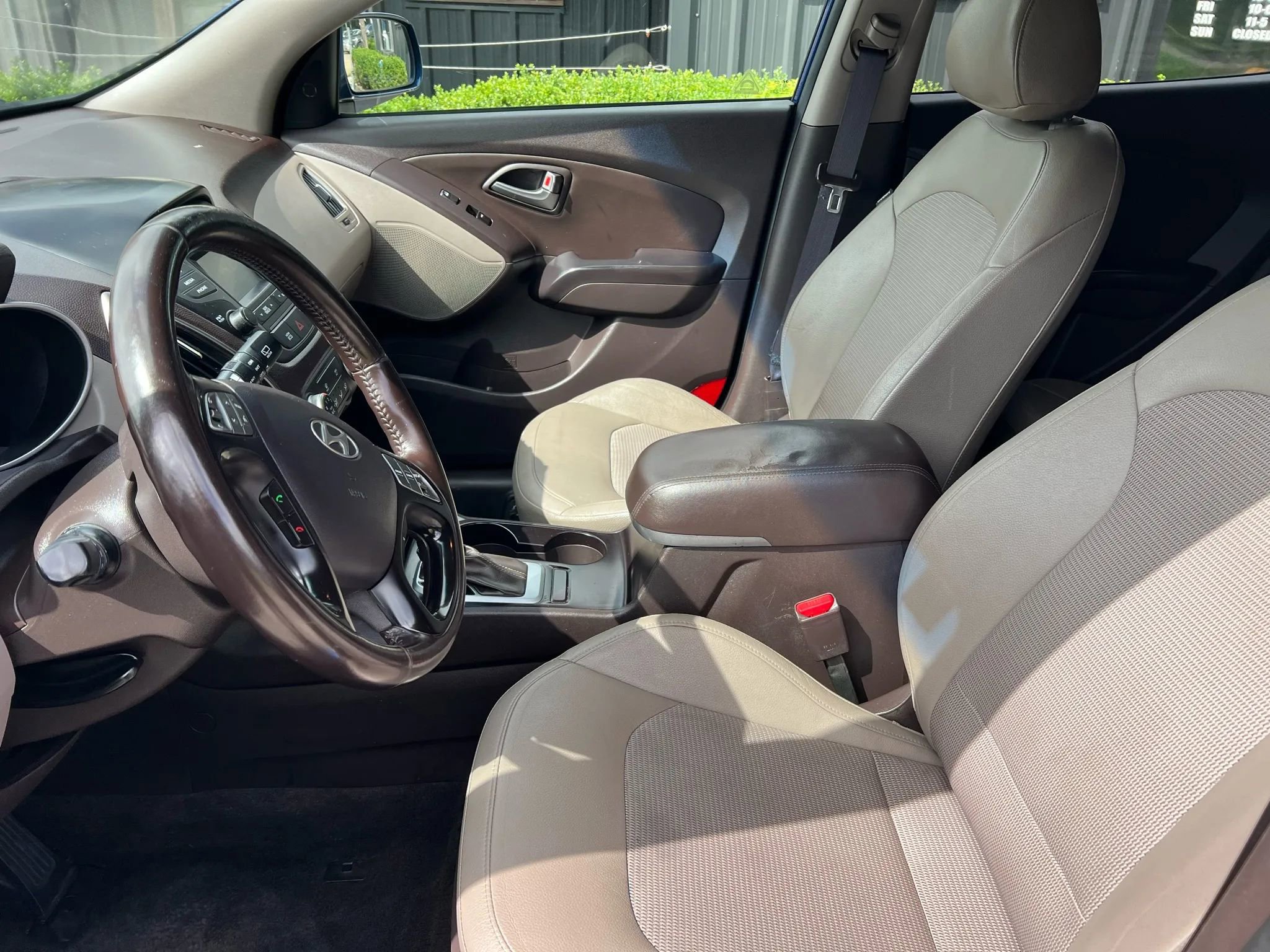 Used 2015 Hyundai Tucson SE image 11