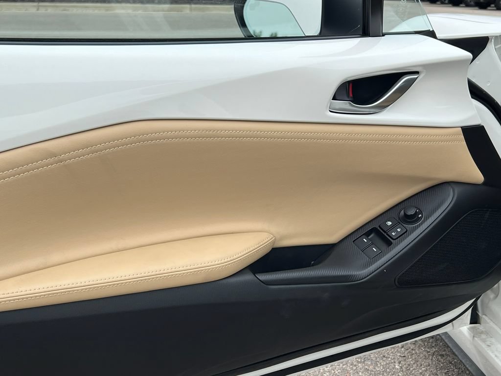 New 2026 MAZDA MX-5 Miata RF Grand Touring RWD image 15