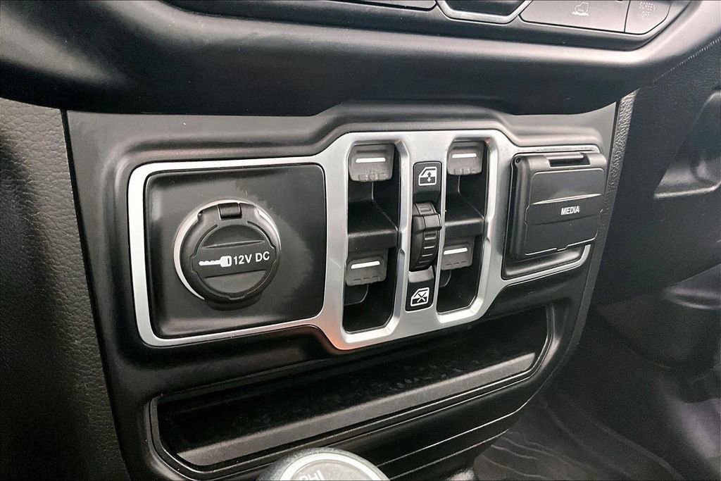 Used 2022 Jeep Gladiator Willys image 33