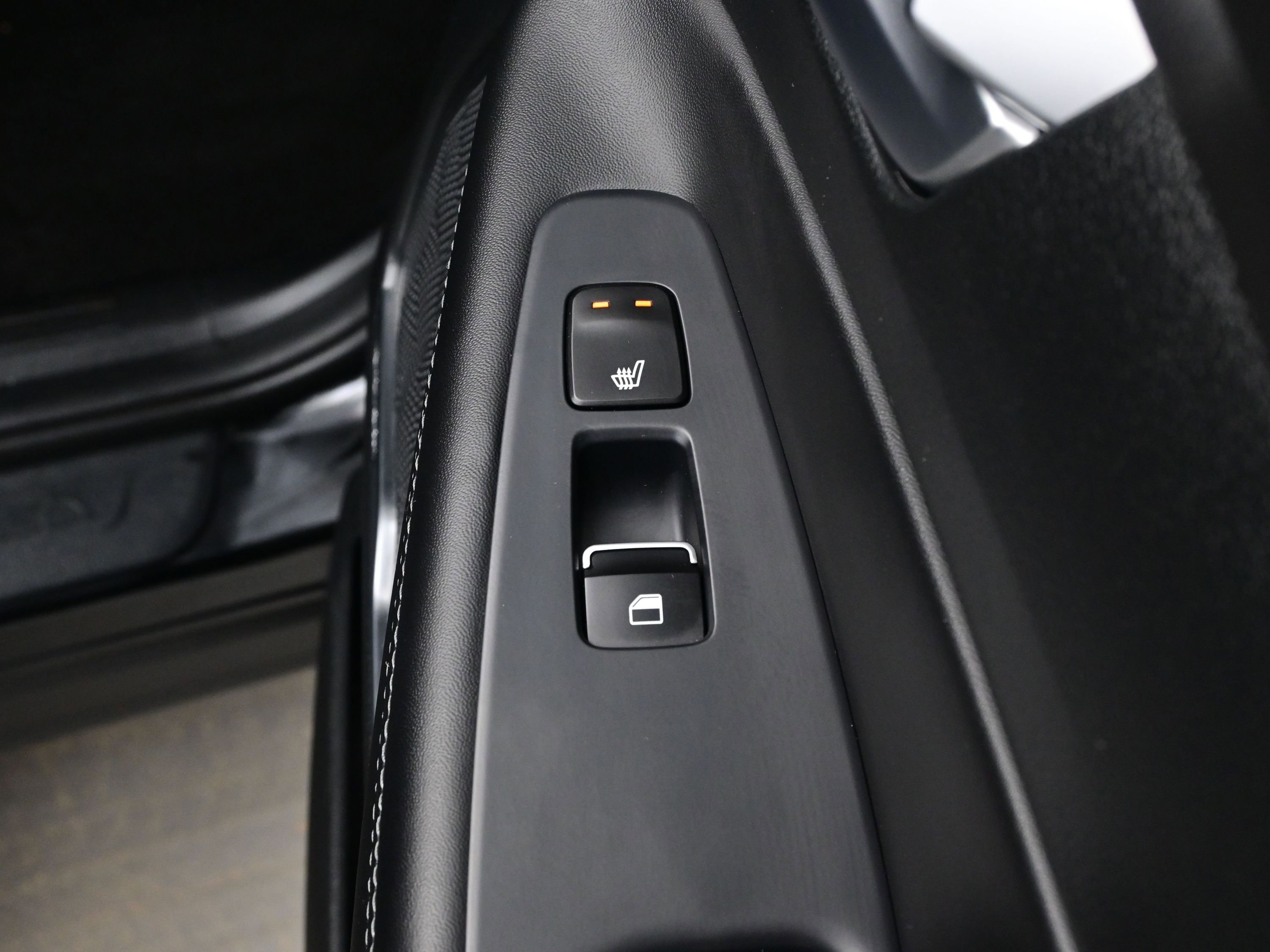 Certified 2023 Hyundai Santa Fe Limited image 17