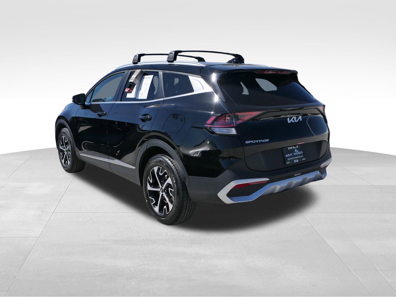 Used 2025 Kia Sportage EX image 5