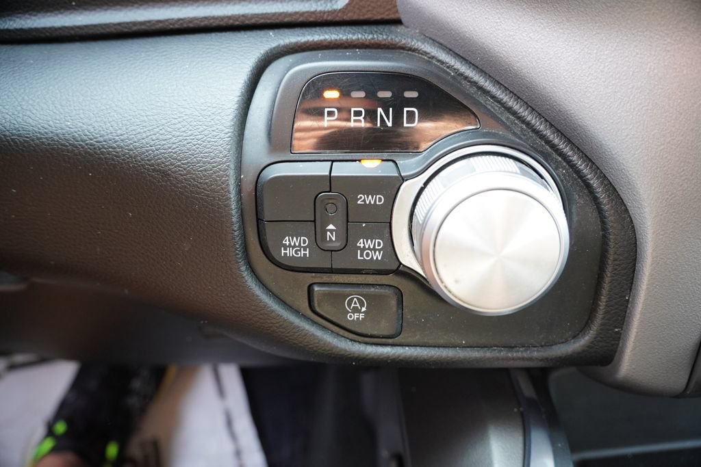 Used 2024 RAM 1500 Laramie AWD/4WD image 28