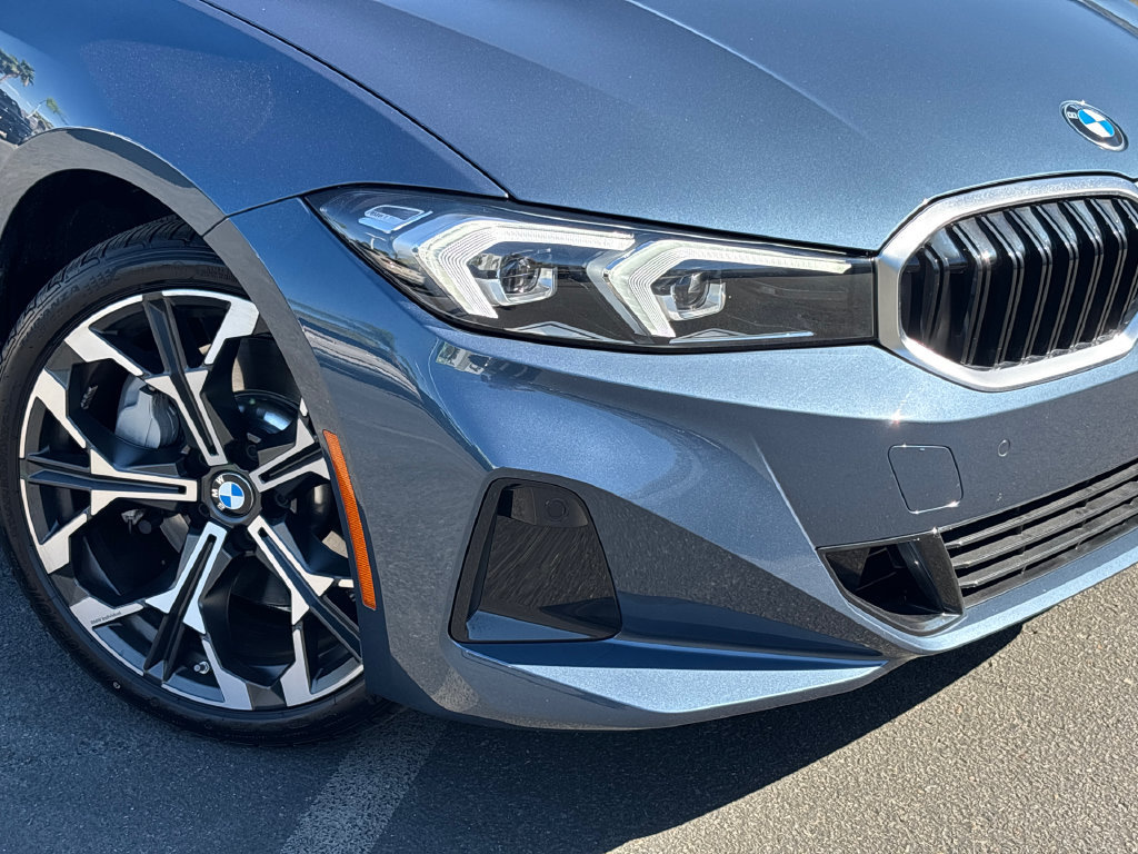 Used 2026 BMW 330i Sedan w/ Premium Package RWD image 6