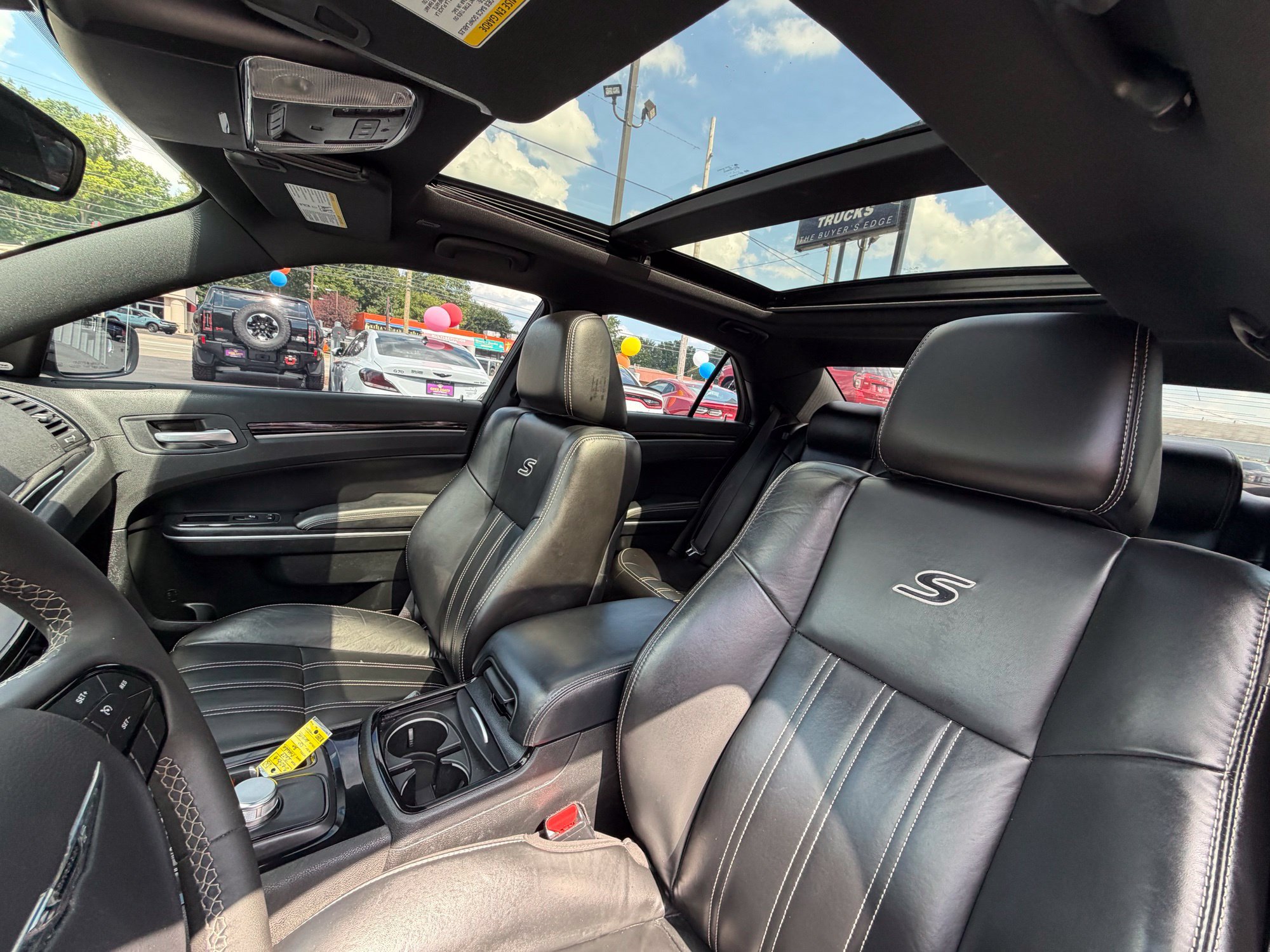 Used 2023 Chrysler 300 S RWD image 16