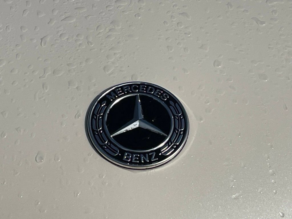 Used 2022 Mercedes-Benz GLS 450 4MATIC image 9