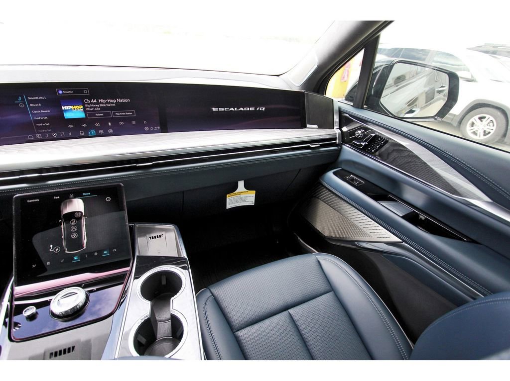 New 2026 Cadillac Escalade IQ Luxury 2 image 10