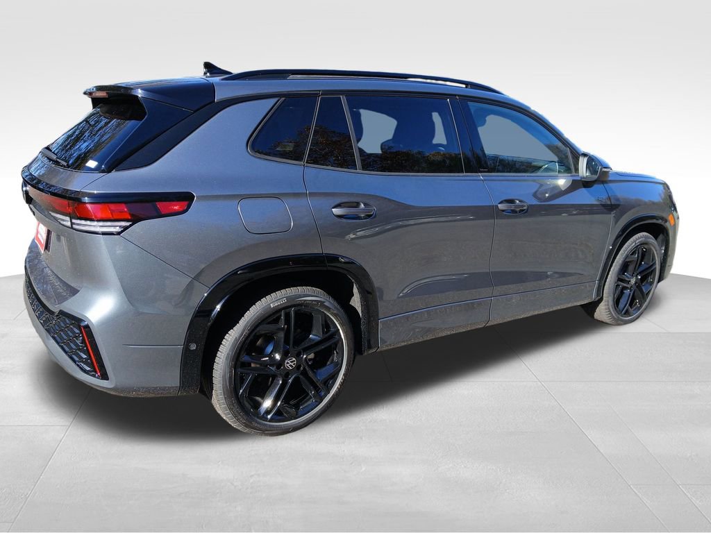 New 2026 Volkswagen Tiguan SE R-Line image 5