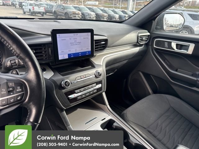 Used 2020 Ford Explorer XLT image 9