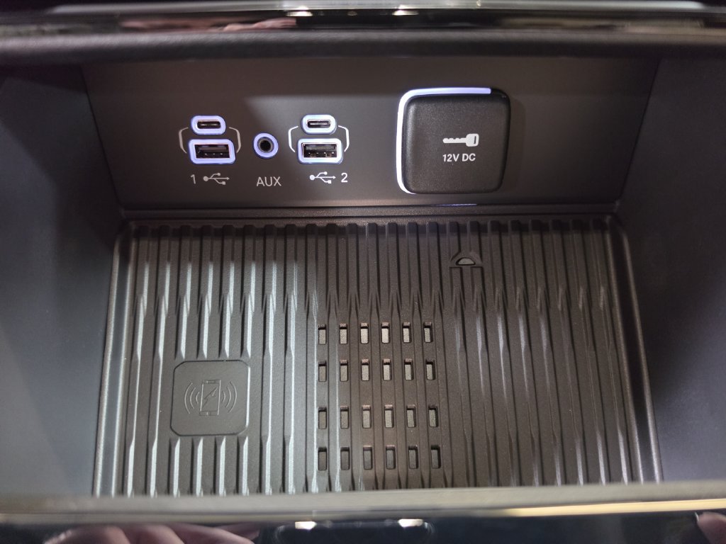 New 2027 Jeep Grand Cherokee Limited AWD/4WD image 24