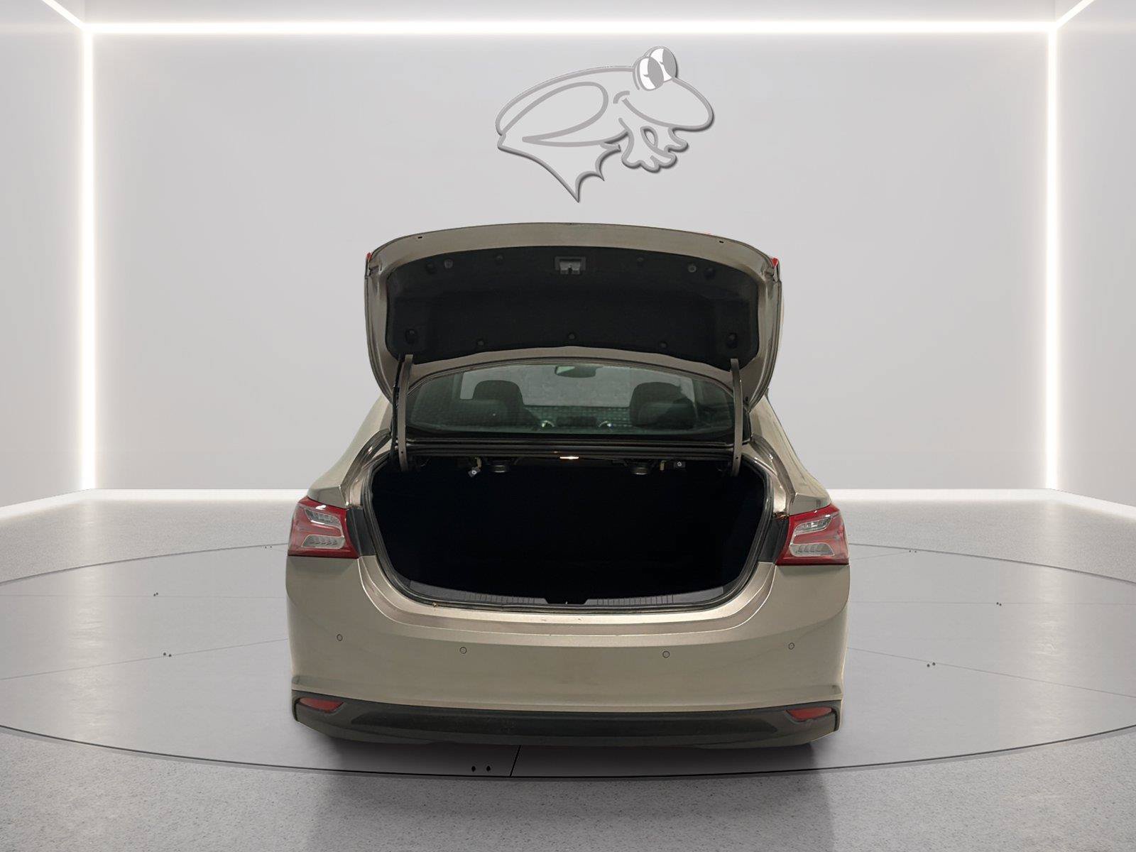 Used 2024 Chevrolet Malibu LT FWD image 9