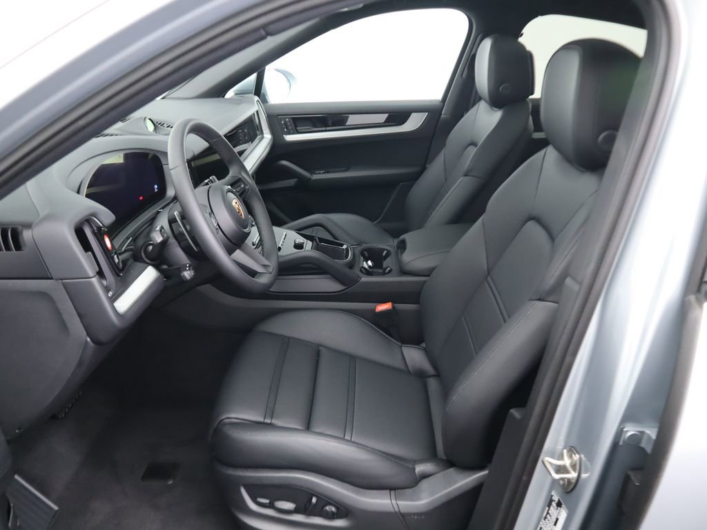 Used 2024 Porsche Cayenne Coupe AWD/4WD image 20