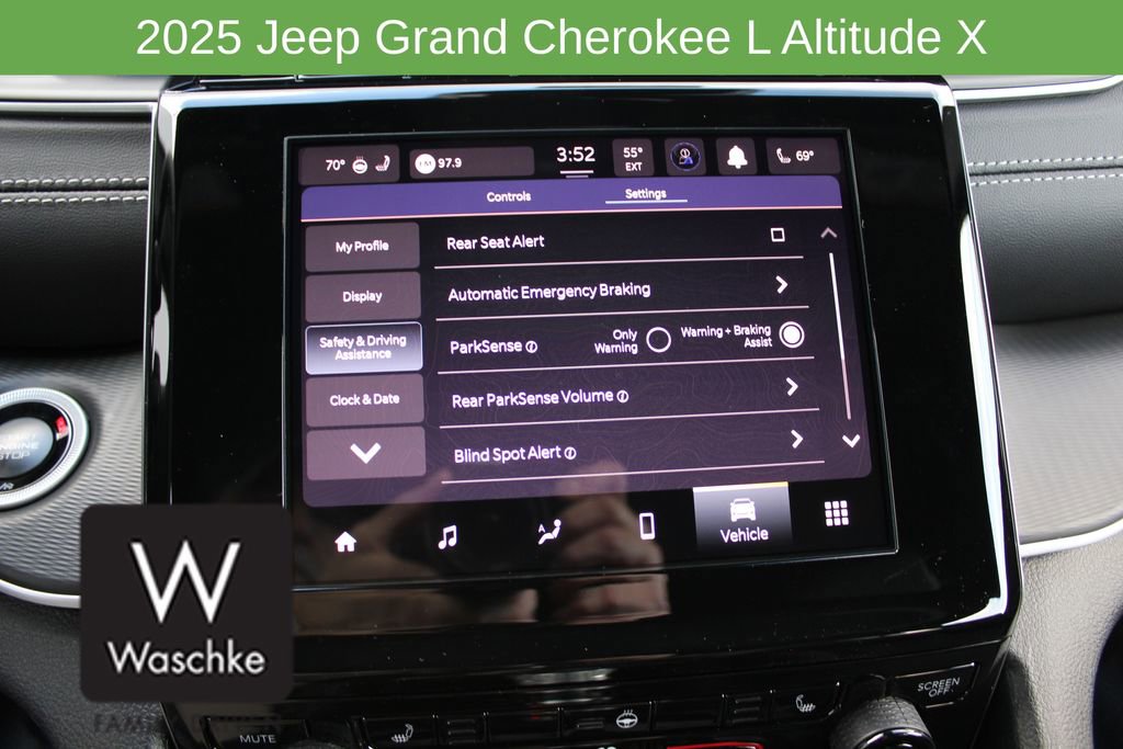 New 2025 Jeep Grand Cherokee L Altitude image 53