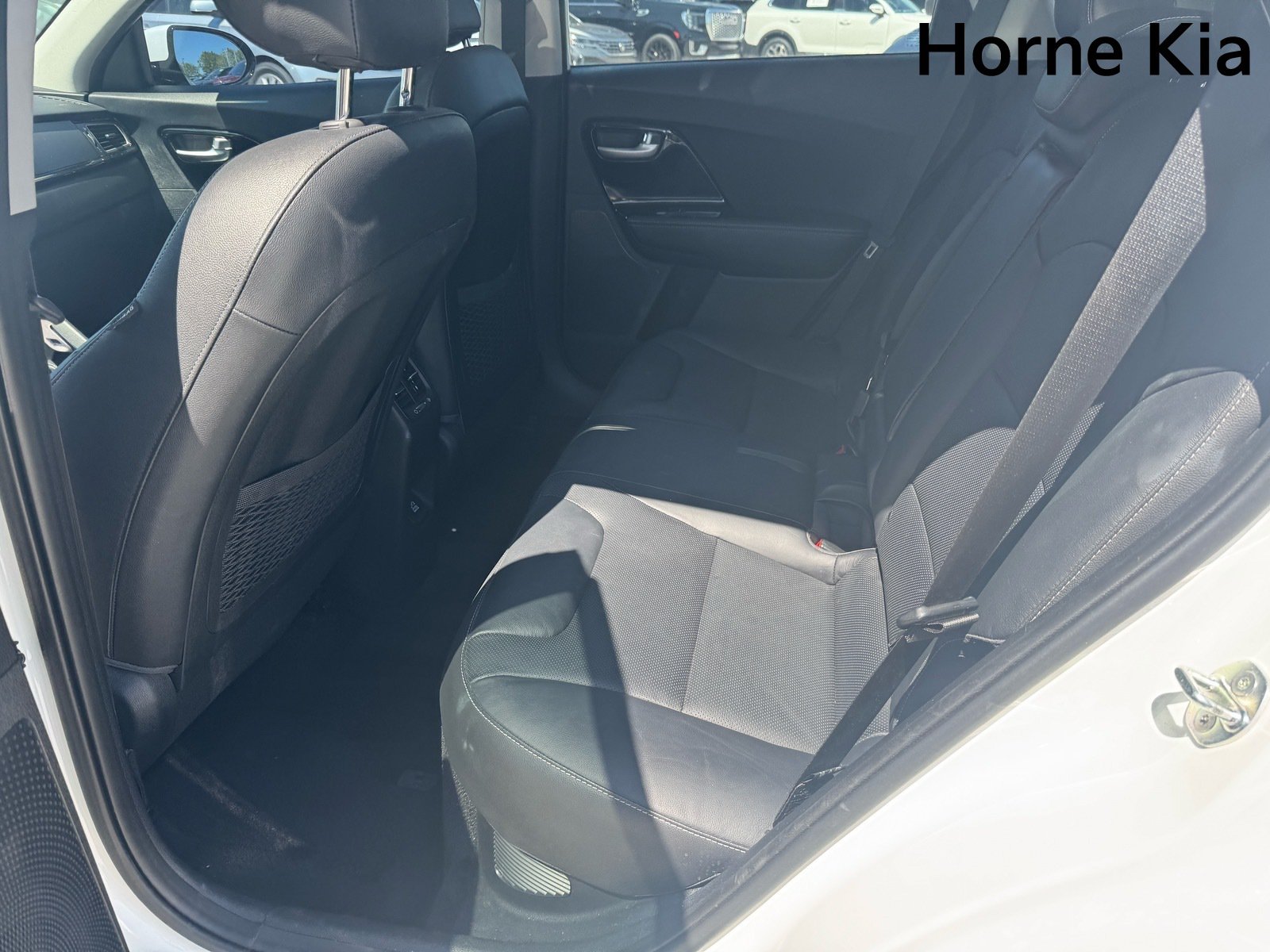 Used 2018 Kia Niro Touring FWD image 13
