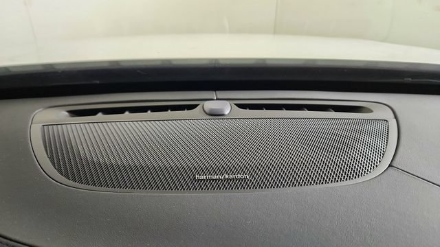 New 2026 Volvo XC90 T8 Plus w/ Protection Package Premier AWD/4WD image 25