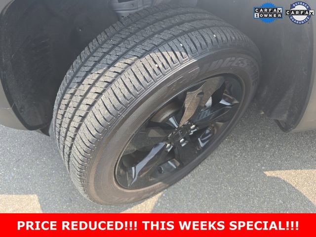 Used 2024 Jeep Grand Cherokee Altitude image 32