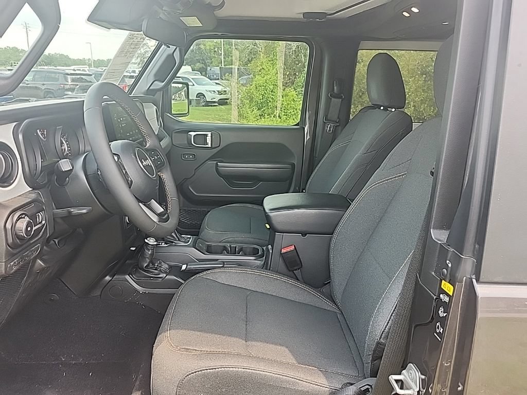 Certified 2024 Jeep Wrangler Sport AWD/4WD image 16