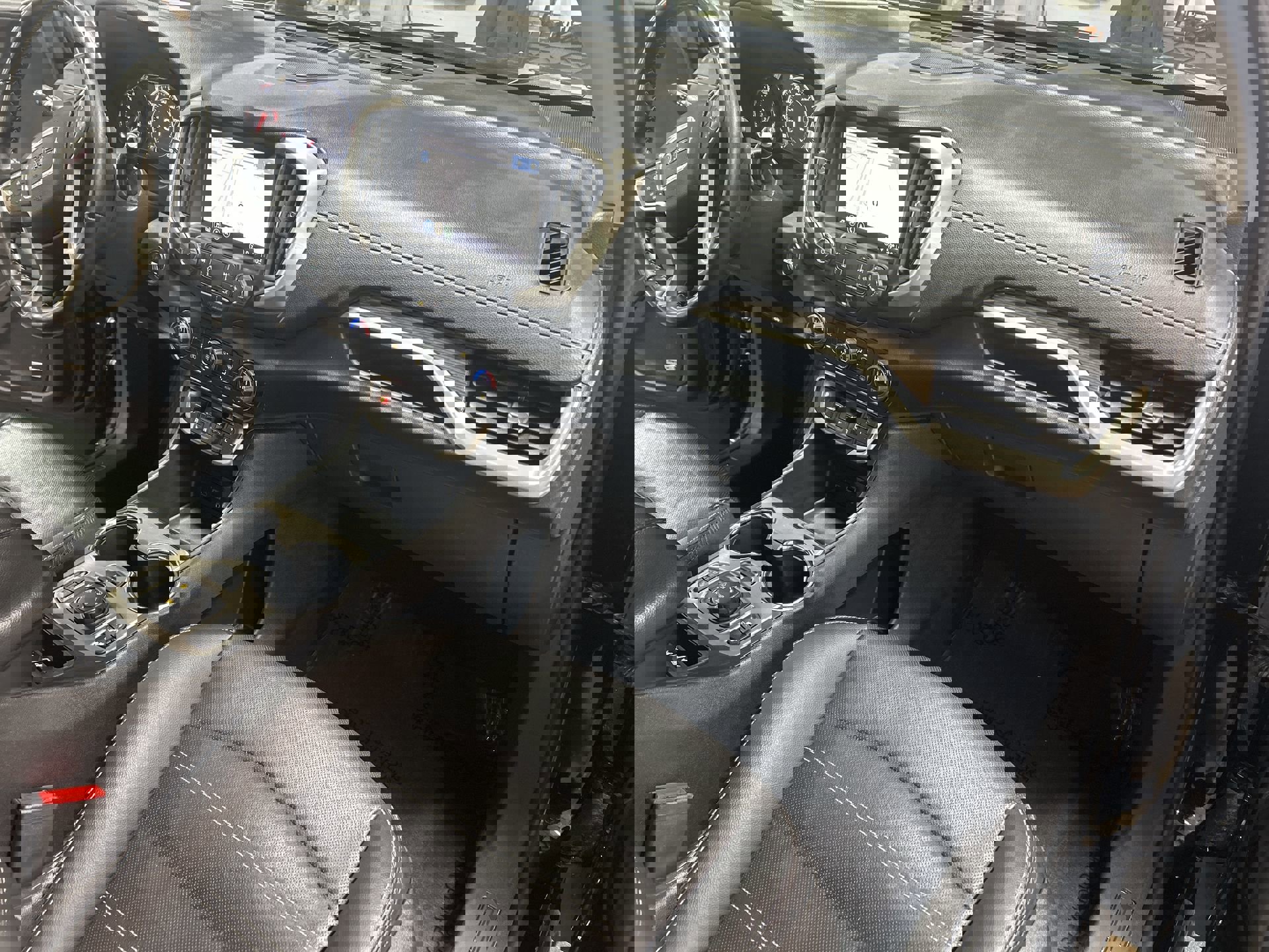 Certified 2022 GMC Terrain Denali w/ LPO, Floor Liner Package image 31