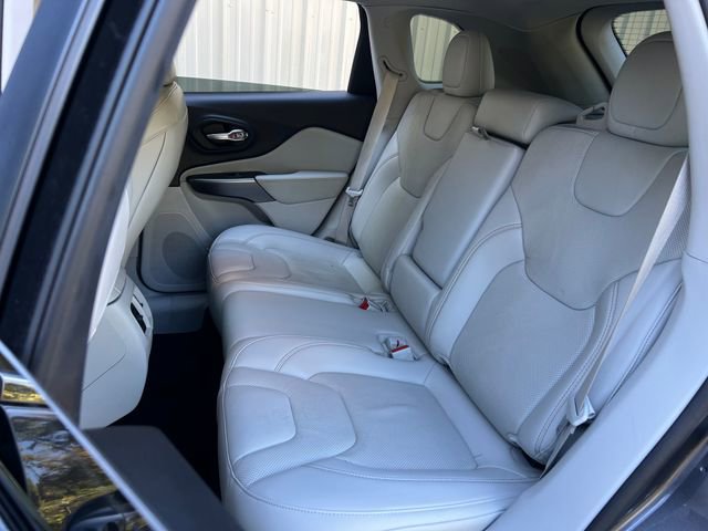 Used 2021 Jeep Cherokee Latitude Lux image 19