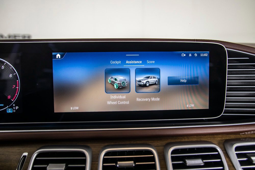 Used 2025 Mercedes-Benz Maybach GLS 600 4MATIC image 38