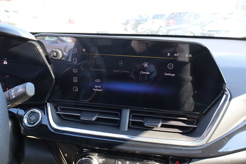 New 2026 Chevrolet Trax RS w/ Sunroof Package image 18