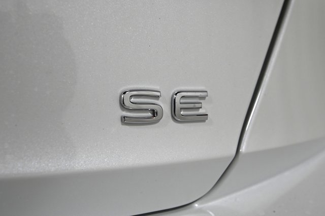 New 2025 Volkswagen Jetta SE image 18