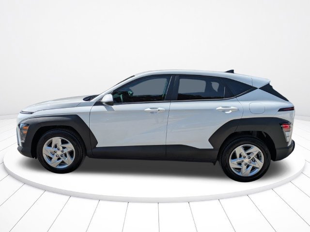 Used 2025 Hyundai Kona SE FWD image 7