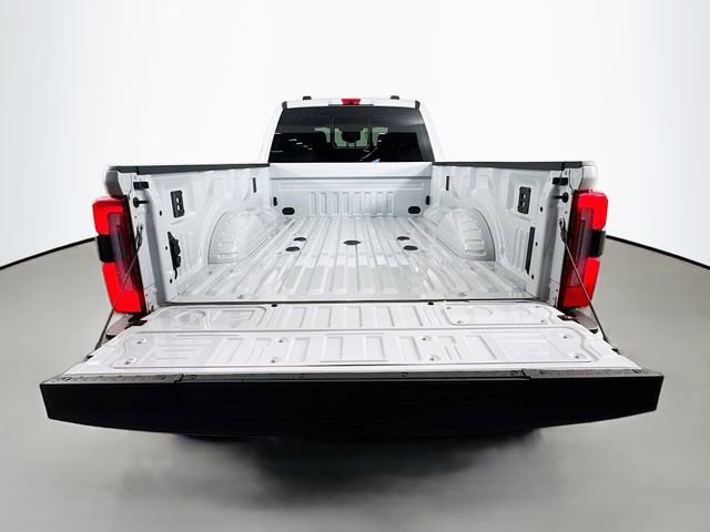 New 2025 Ford F450 Platinum w/ FX4 Off-Road Package image 27