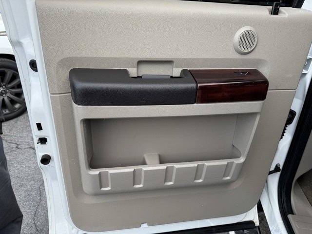 Used 2010 Ford F250 Lariat image 13