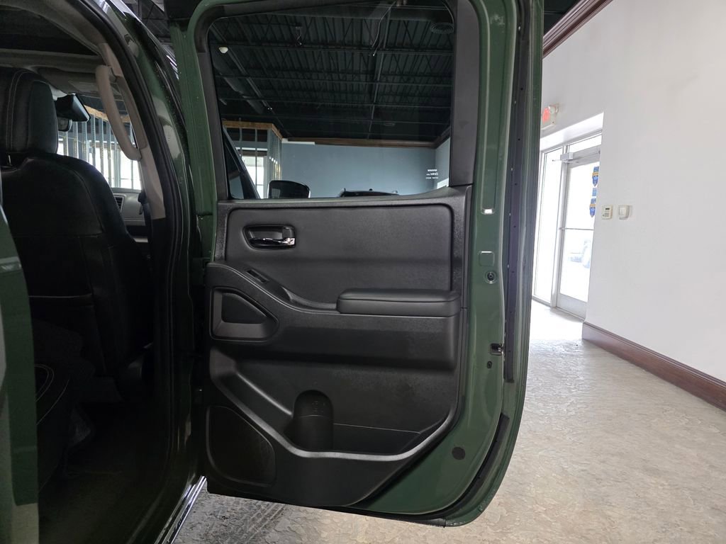 Used 2024 Nissan Frontier SL w/ Technology Package image 24