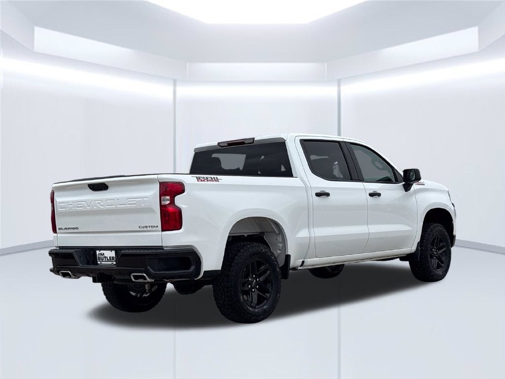 Used 2024 Chevrolet Silverado 1500 Custom Trail Boss AWD/4WD image 8