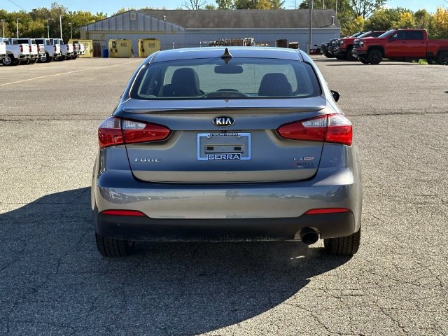Used 2016 Kia Forte EX w/ EX Premium Package FWD image 4