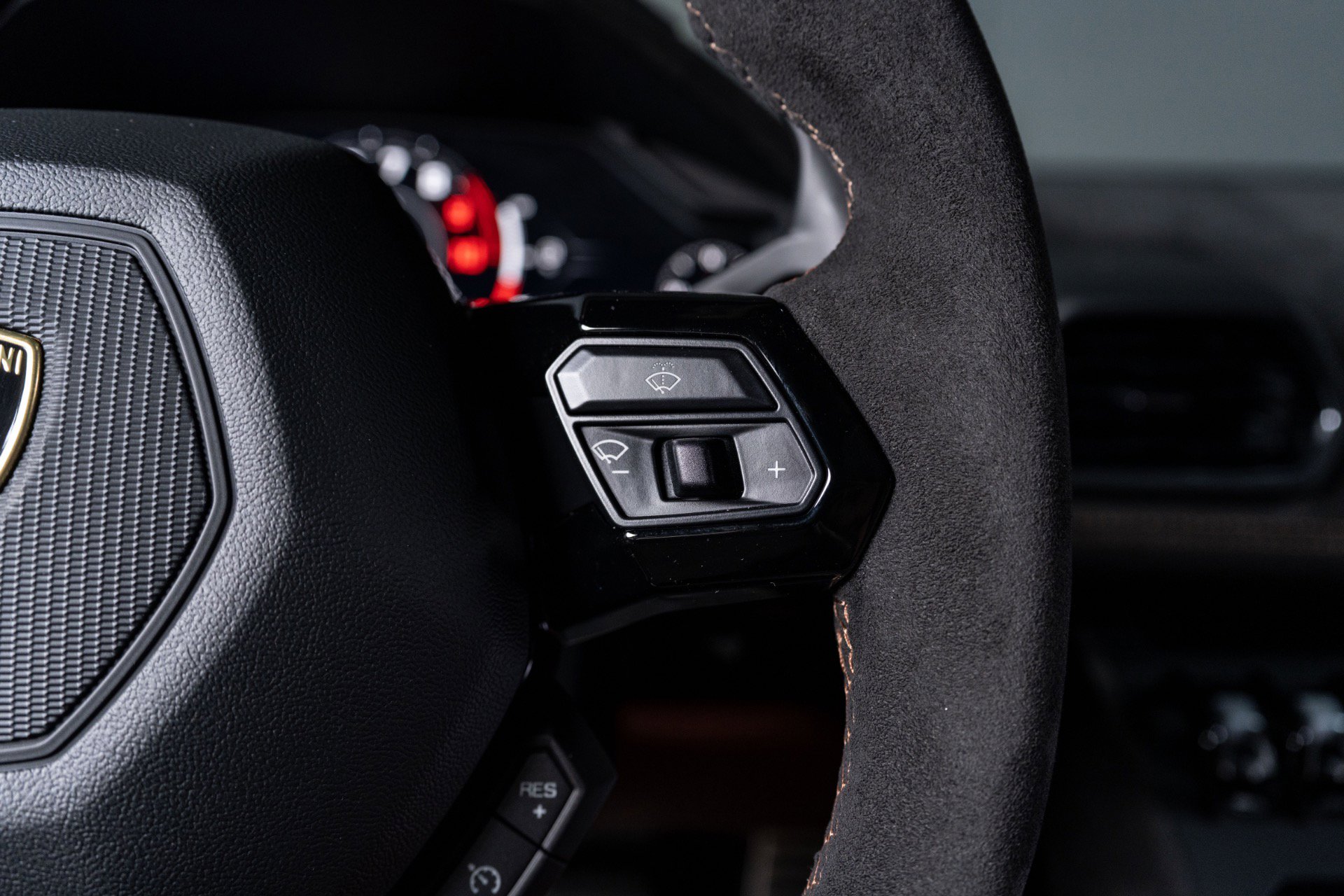Used 2024 Lamborghini Huracan Sterrato AWD/4WD image 74