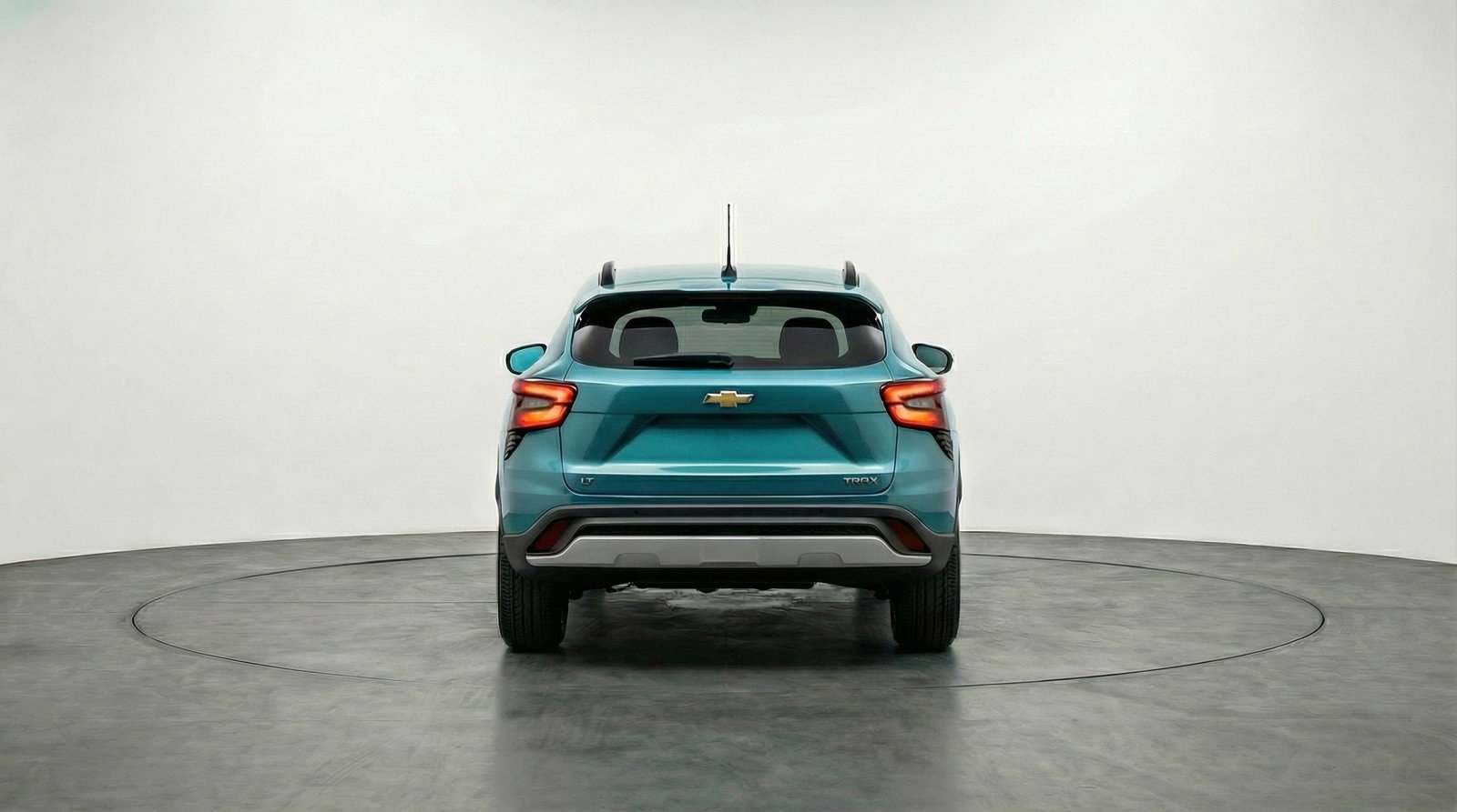 Used 2025 Chevrolet Trax LT image 7