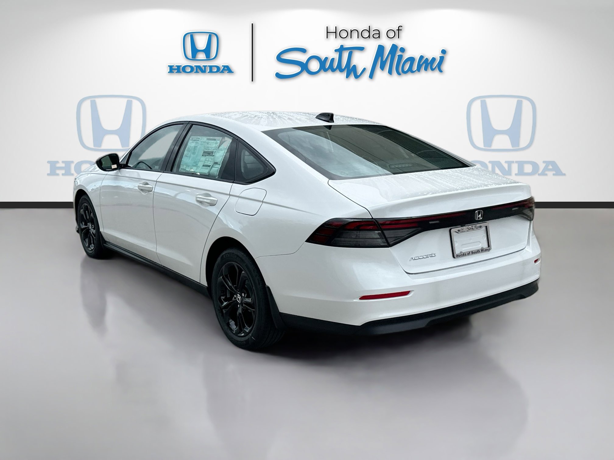 New 2025 Honda Accord SE image 4