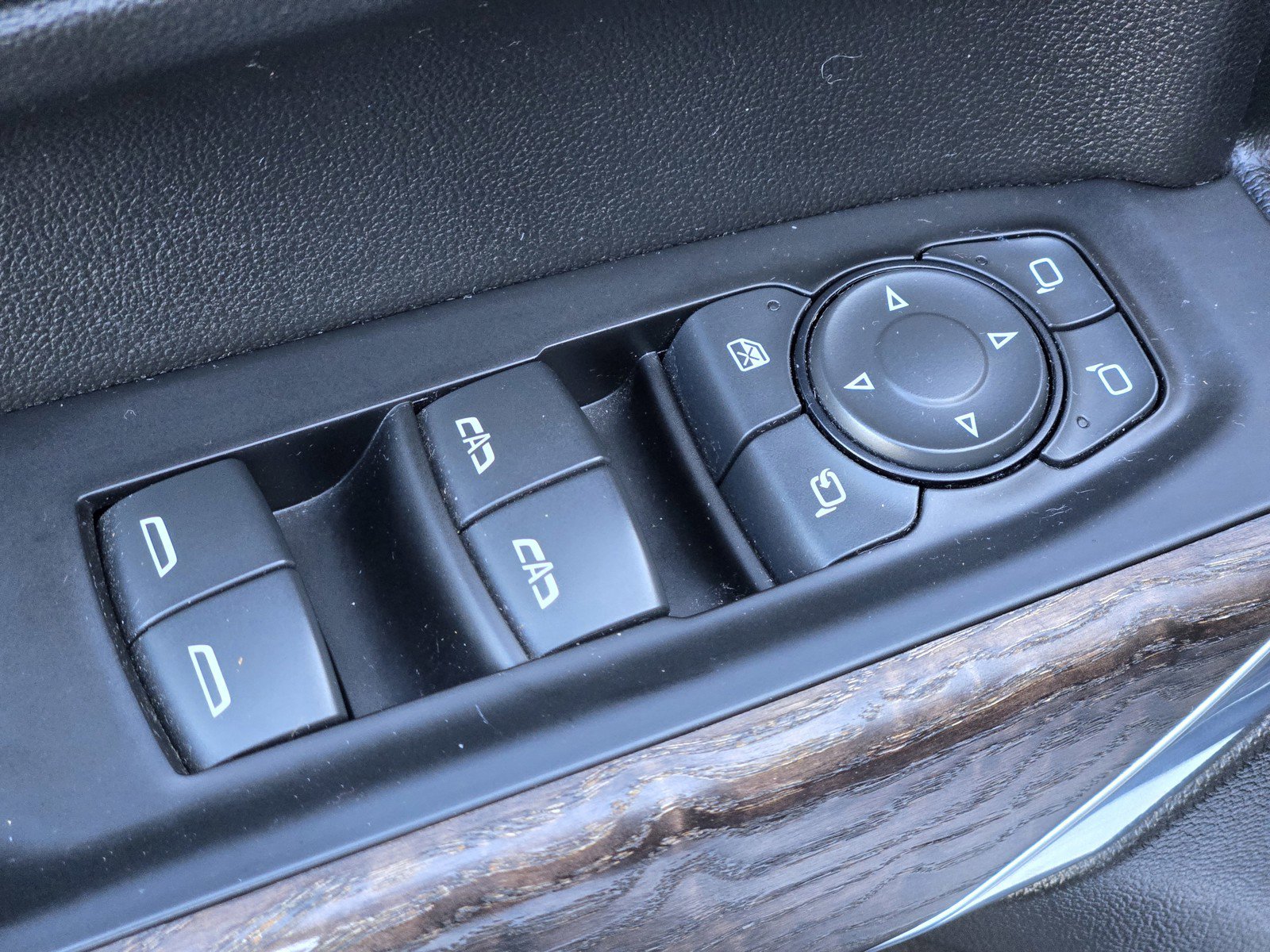 Used 2020 GMC Sierra 1500 Denali w/ Denali Ultimate Package image 16