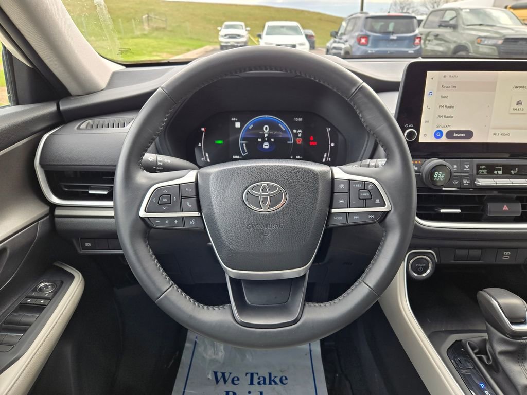 Used 2024 Toyota Grand Highlander XLE image 21