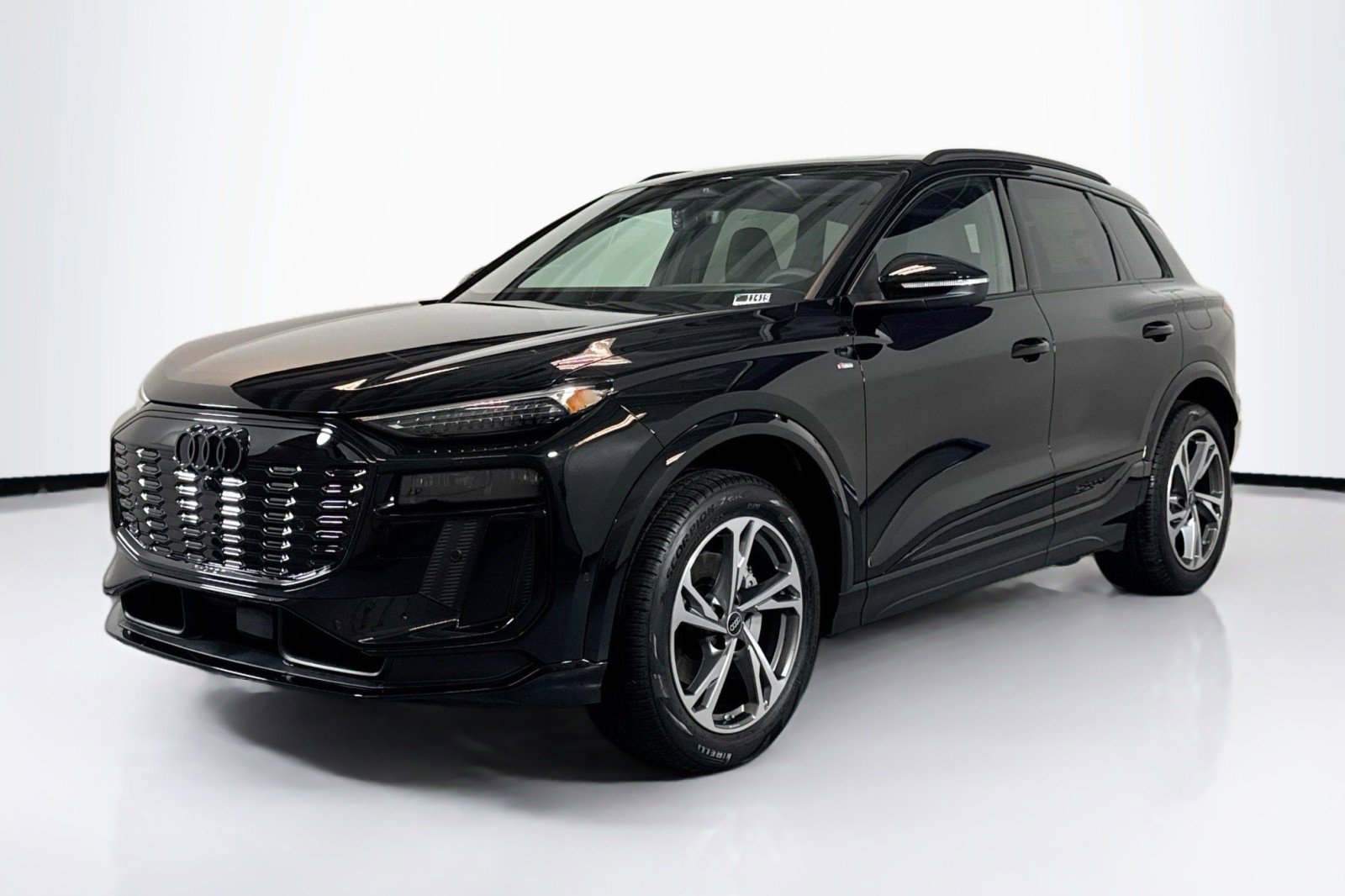 New 2027 Audi Q6 e-tron Premium Plus image 1