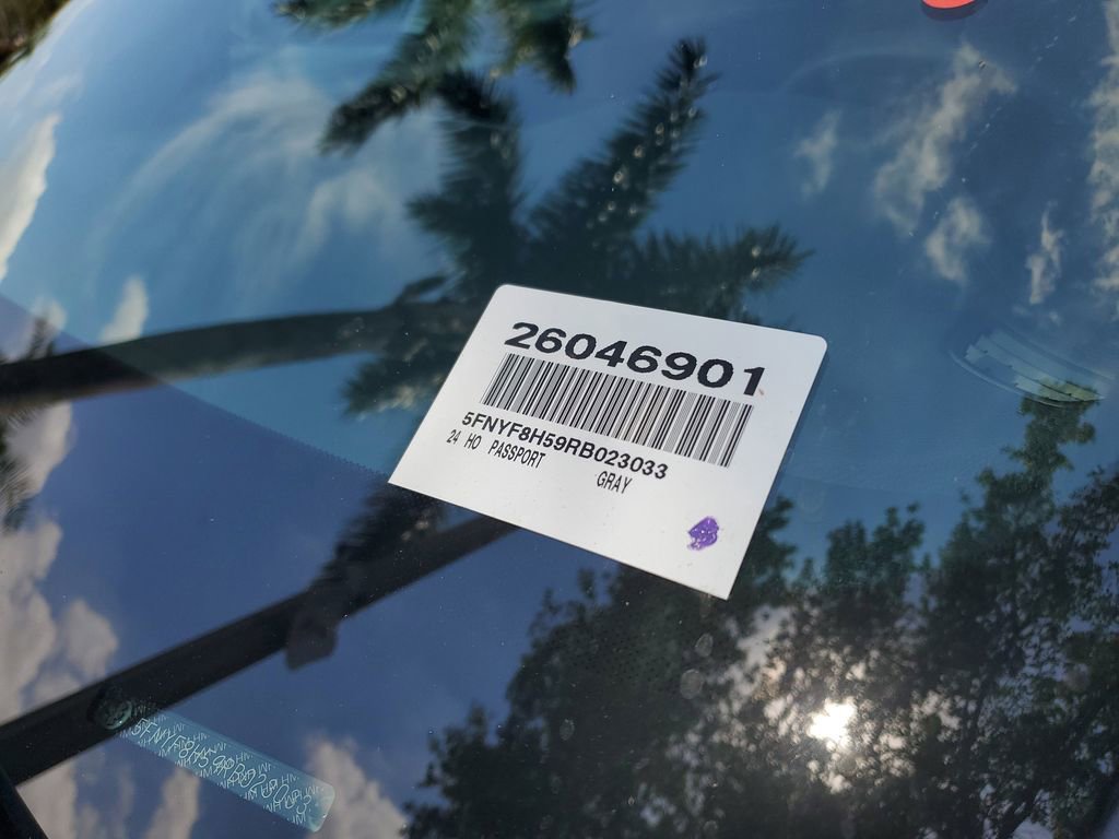 Used 2024 Honda Passport EX-L image 4