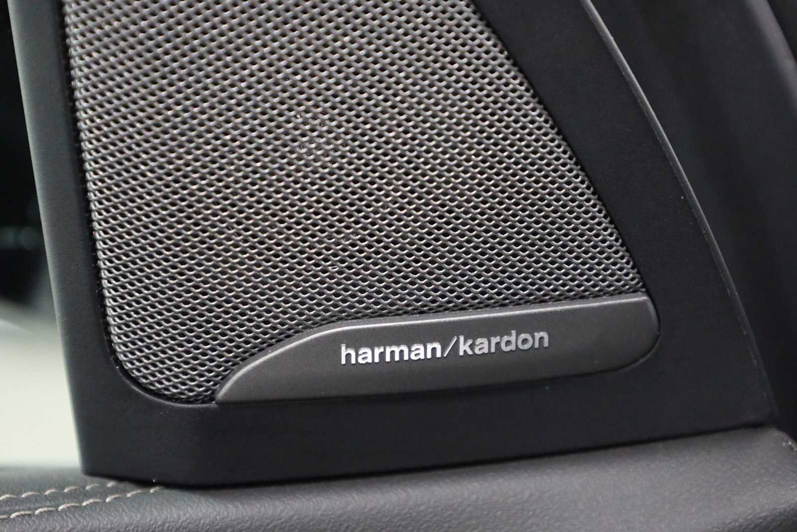 Used 2024 BMW X5 xDrive40i w/ M Sport Package image 17