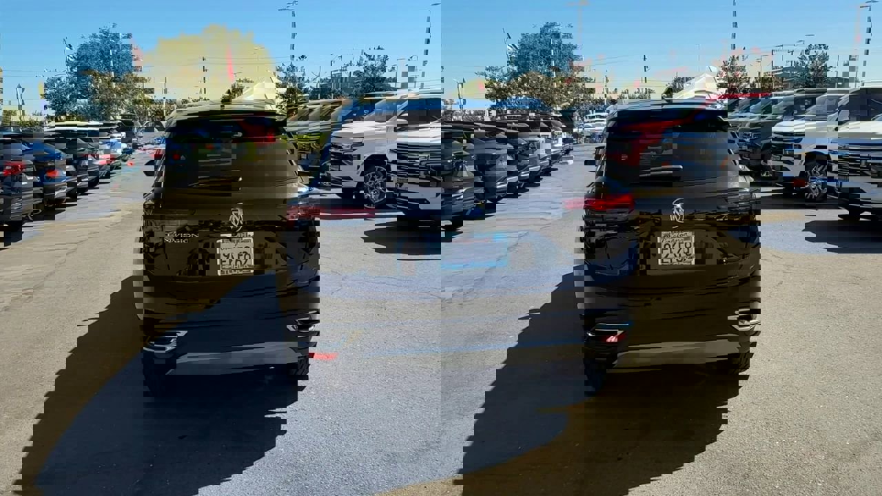 Used 2023 Buick Envision Preferred image 6