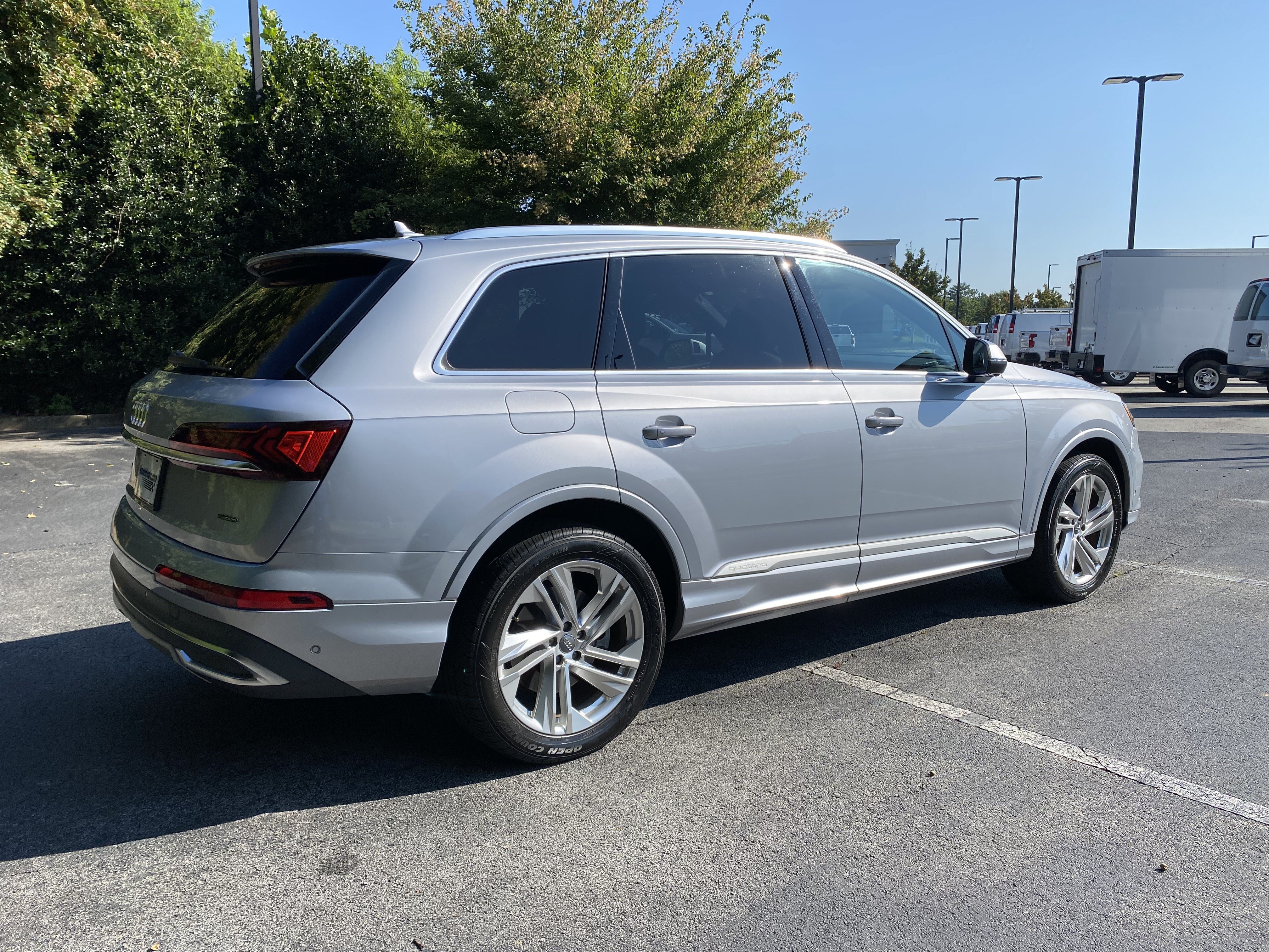 Used 2020 Audi Q7 2.0T Premium Plus w/ Premium Plus Package AWD/4WD image 9