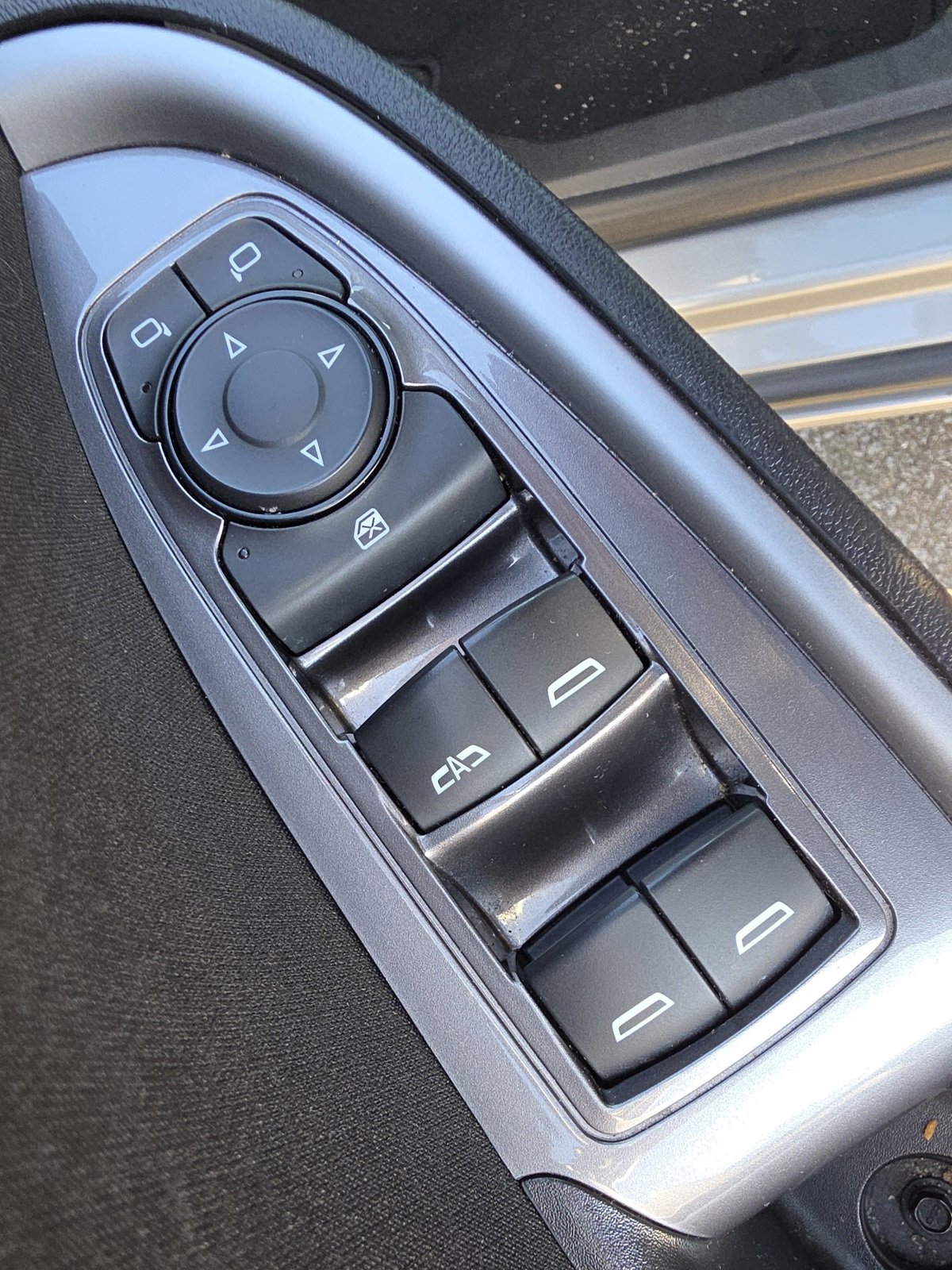 Used 2023 Chevrolet Malibu LT image 4