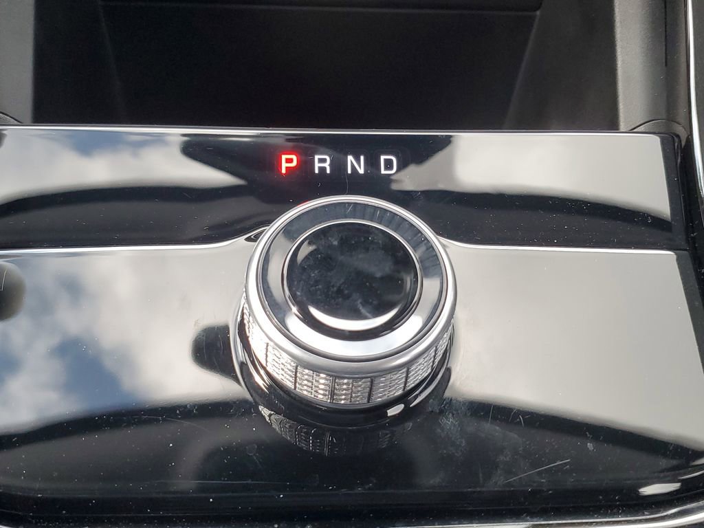 Used 2023 Jeep Grand Cherokee Laredo image 34