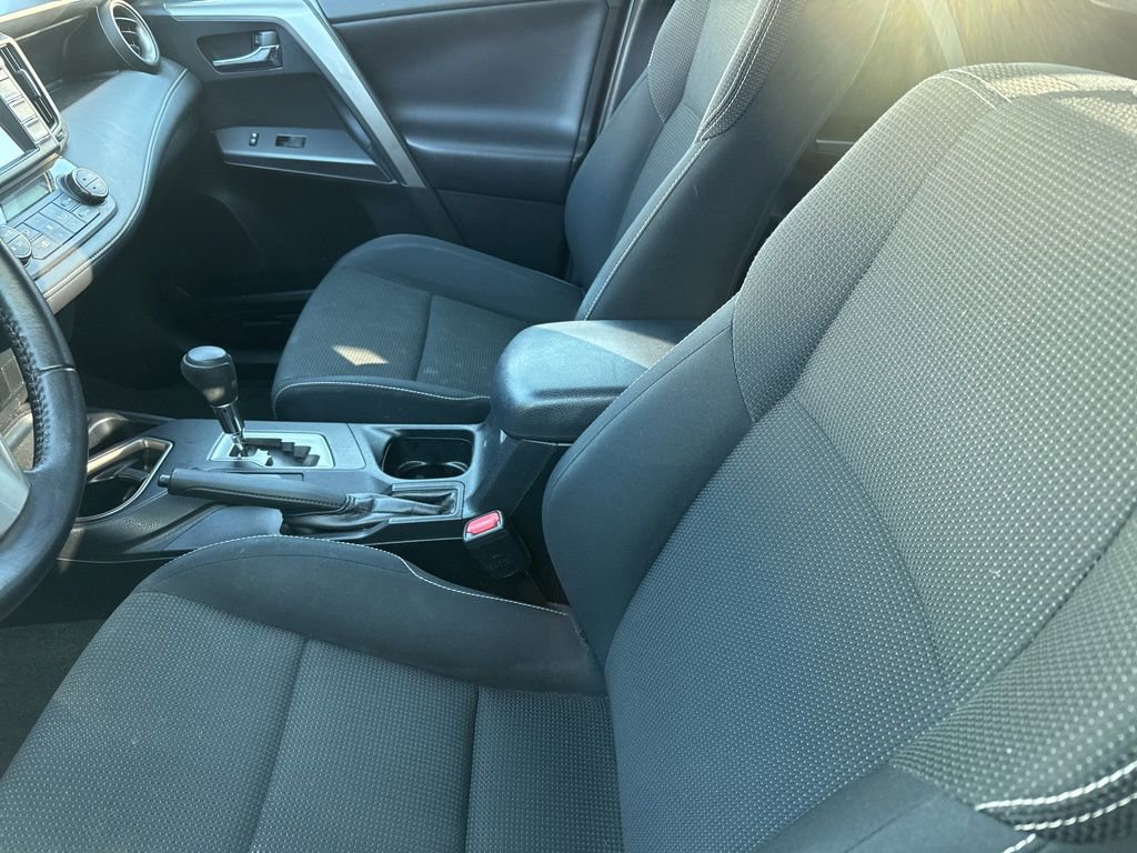 Used 2016 Toyota RAV4 XLE image 9