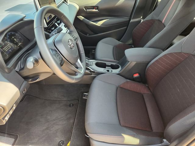 Used 2026 Toyota Corolla SE w/ SE Premium Package image 9
